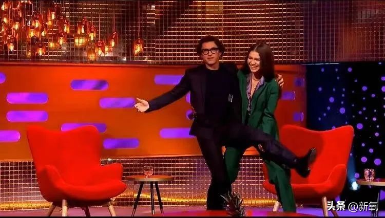 被全网嘲的时候也不退圈，是知道自己拿了爽文剧本会逆风翻盘吗？