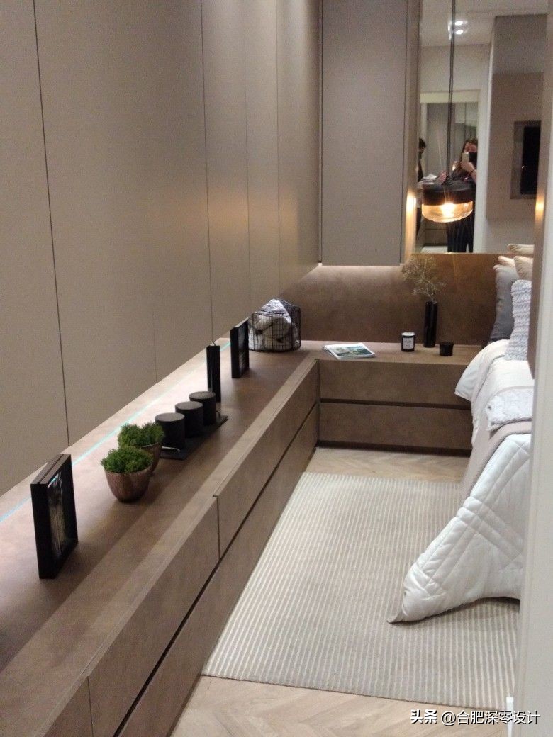 衣柜顶部与房顶的空隙收纳,衣柜下方空间收纳技巧