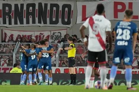 阿根廷小组赛第三场回放,阿根廷足球甲级联赛第三轮