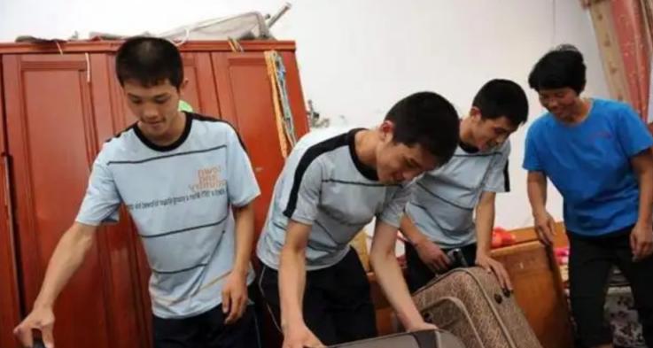 中国最牛的三胞胎高考成绩,山东四胞胎高考成绩出炉视频