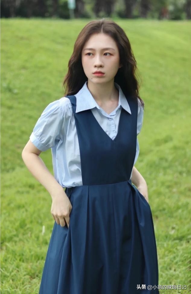 无袖背心裙怎样穿好看,背心裙怎么穿好看