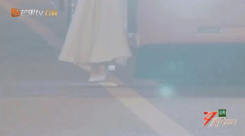 浪姐秋瓷炫跳舞,唱跳双废