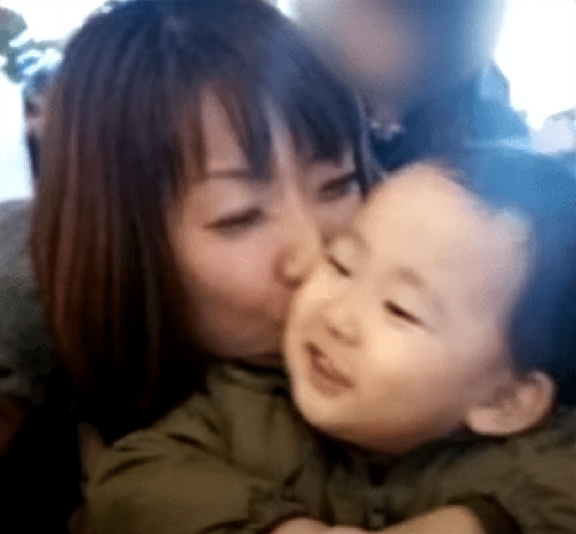 2020年，日本母亲只因被“闺蜜”*脑洗**，竟把自己5岁儿子活活饿死