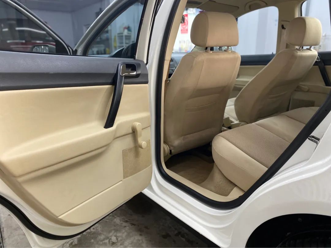 老款大众polo拆解内饰全过程,旧polo翻新视频