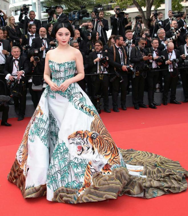 范冰冰戛纳红毯华美瞬间回顾,范冰冰曾经的戛纳红毯