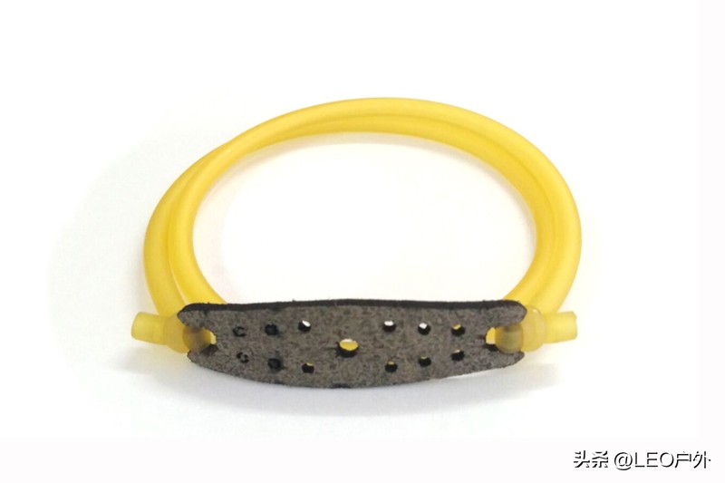 弹弓撒放的快慢对精度的影响,怎么才能把弹弓握平衡