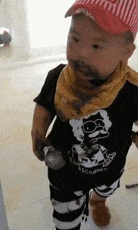 今天在老婆包里发现的,她说是治牙疼的,我觉得不像啊。