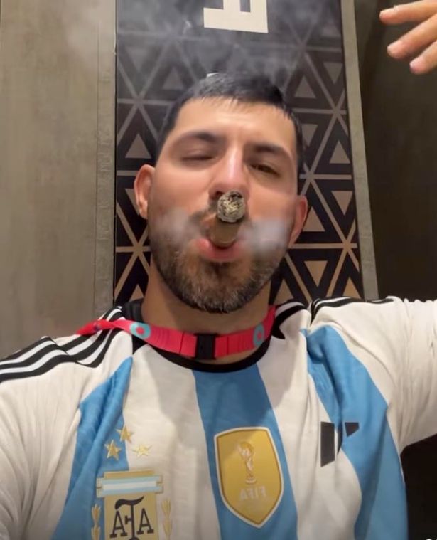 阿根廷夺得冠军更衣室庆祝,阿根廷庆祝梅西获得金球奖