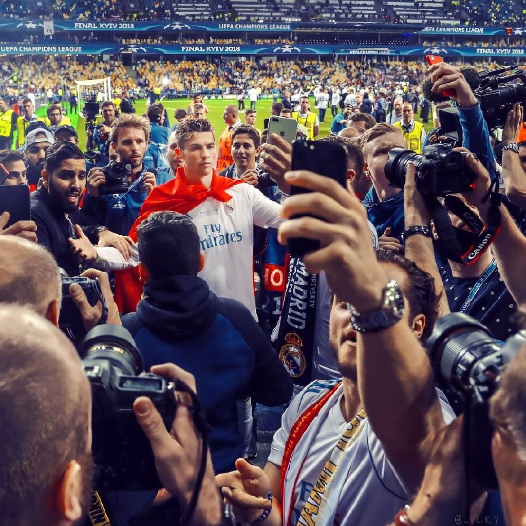 克里斯蒂亚诺罗纳尔多新年快乐,克里斯蒂亚诺罗纳尔多生日