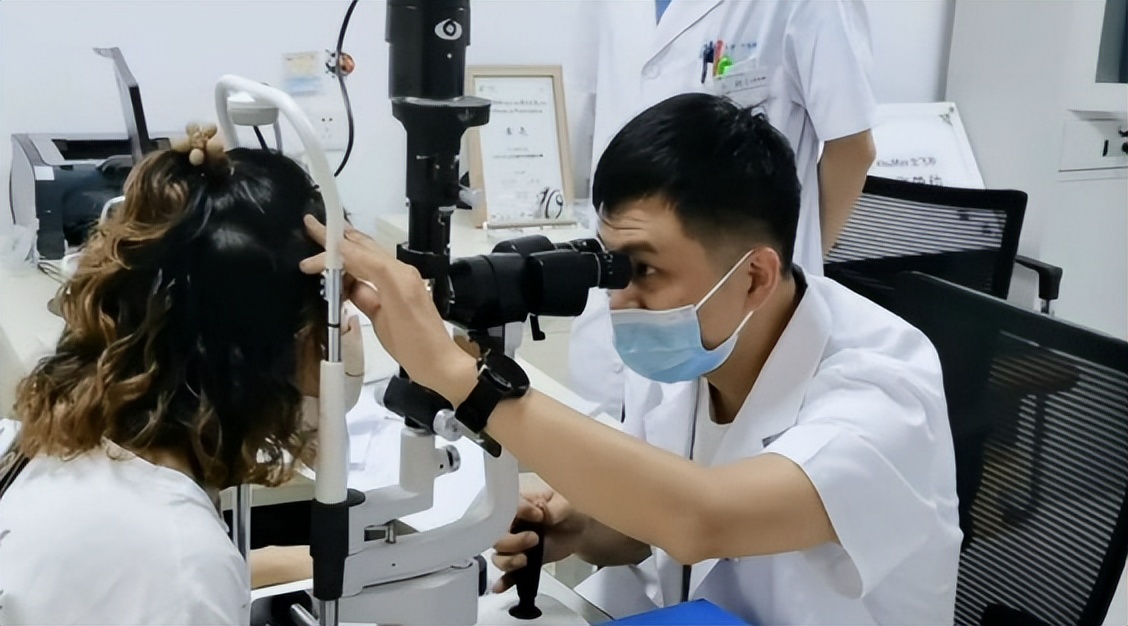 中科大眼科黄亮,无锡华厦眼科黄亮