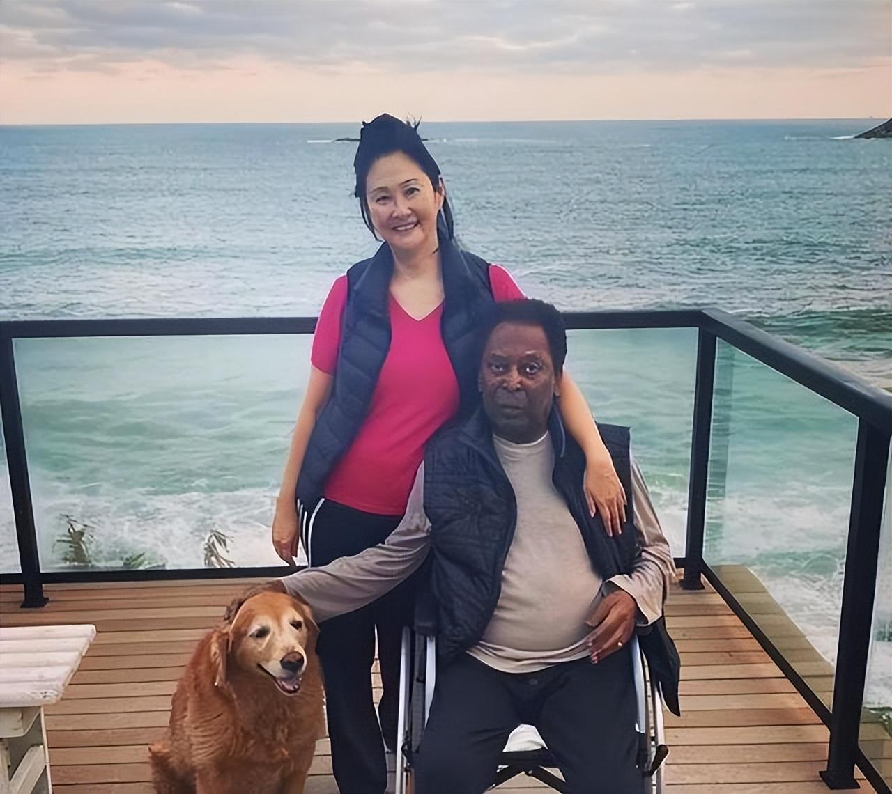 球王贝利传奇的一生仅17岁,贝利日本妻子