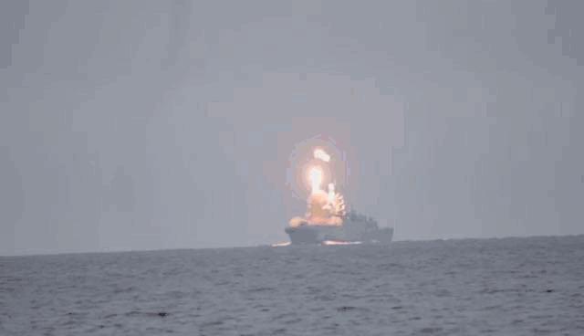 俄罗斯锆石高超音速导弹,俄罗斯锆石匕首和东风17谁厉害