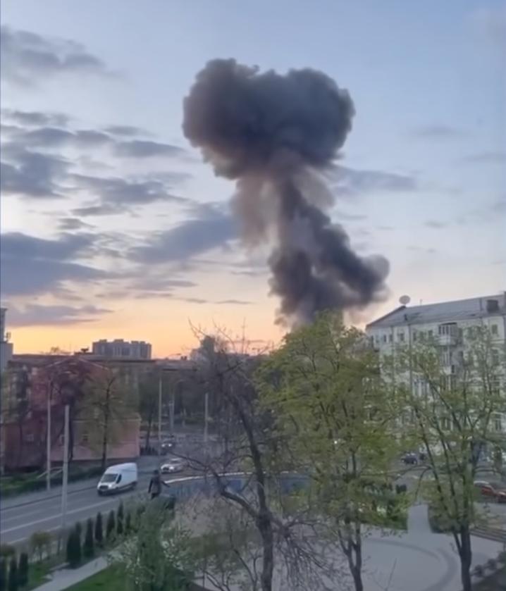 俄罗斯为什么不持续空袭基辅,俄空袭基辅用战术核武器了吗