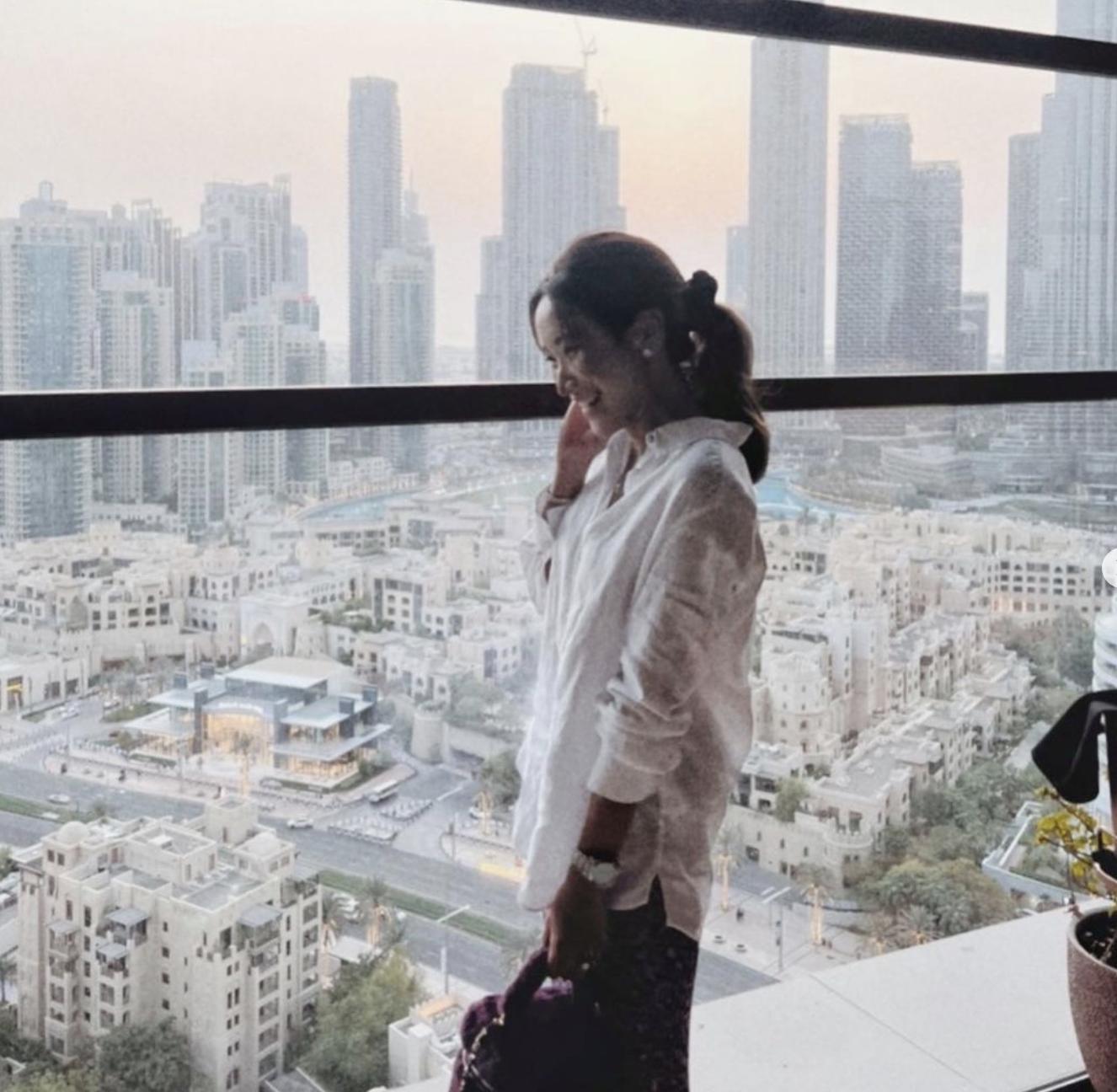 泰国50岁英拉,50岁的英拉近照高贵典雅气质依旧