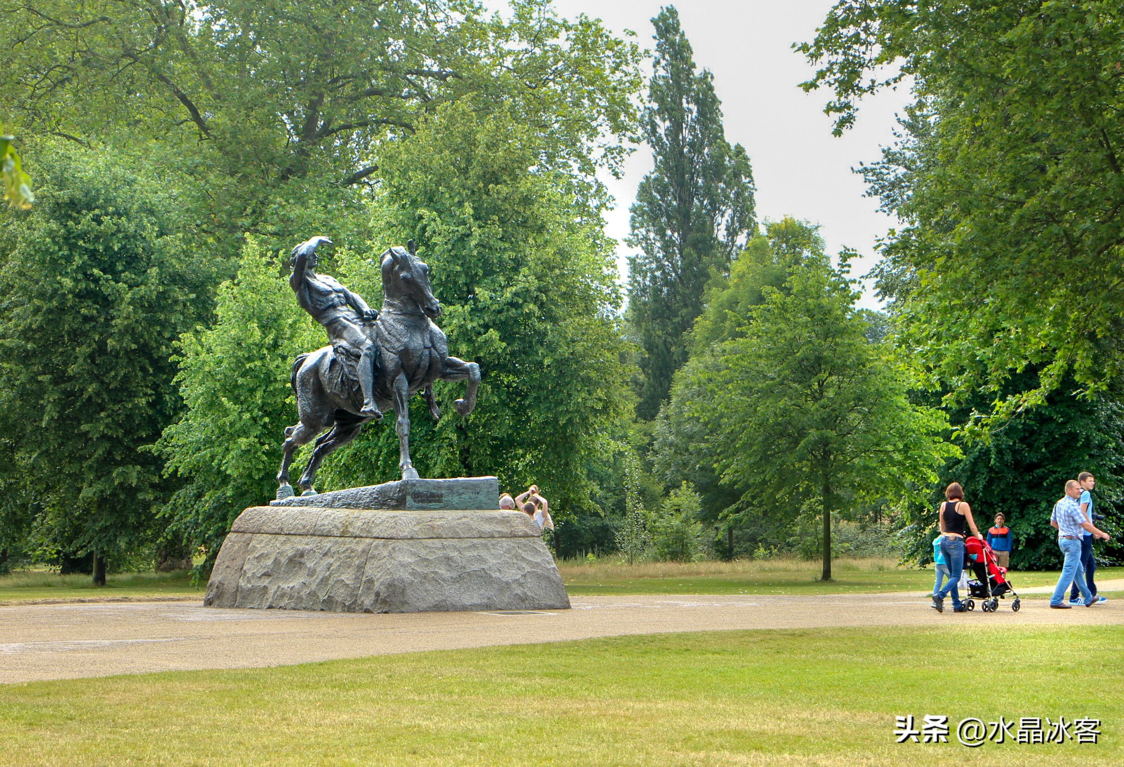 英国伦敦塔桥,英国行购物