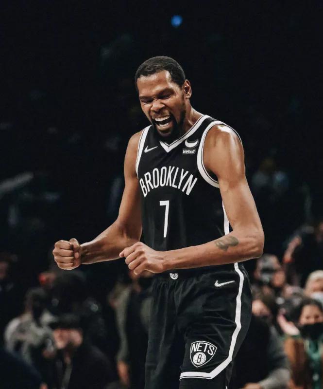 篮网十连胜杜兰特为什么还要走,篮网击溃雄鹿