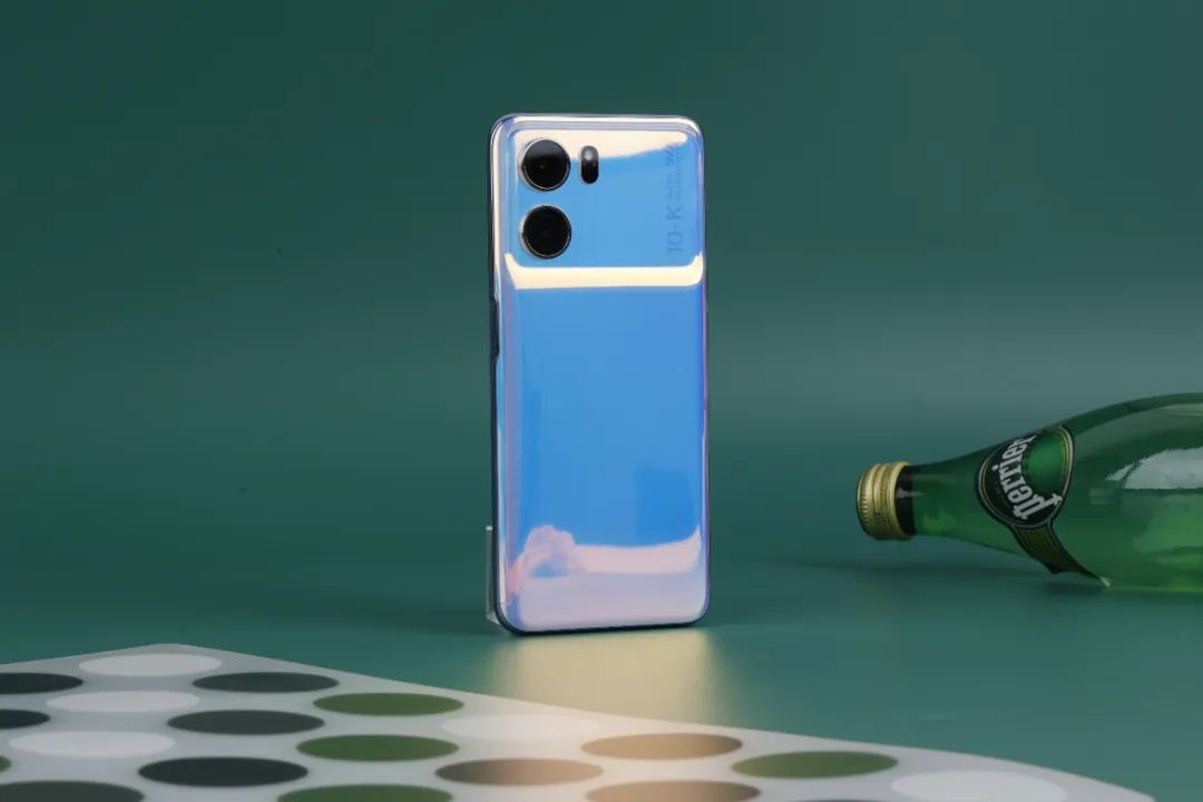 拍照手机vivo和oppo,vivo和oppo哪个颜值高