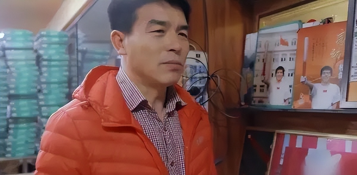 鞍山体育老师收养47个孩子,46岁体育教师收养120多个孩子