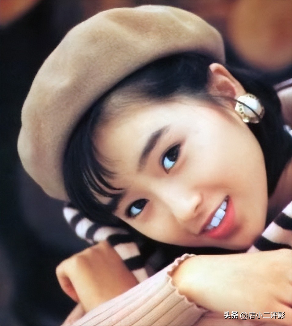 私密处蝴蝶纹身超霸气！为了金钱出卖自己肉体！如此糜烂又放荡！