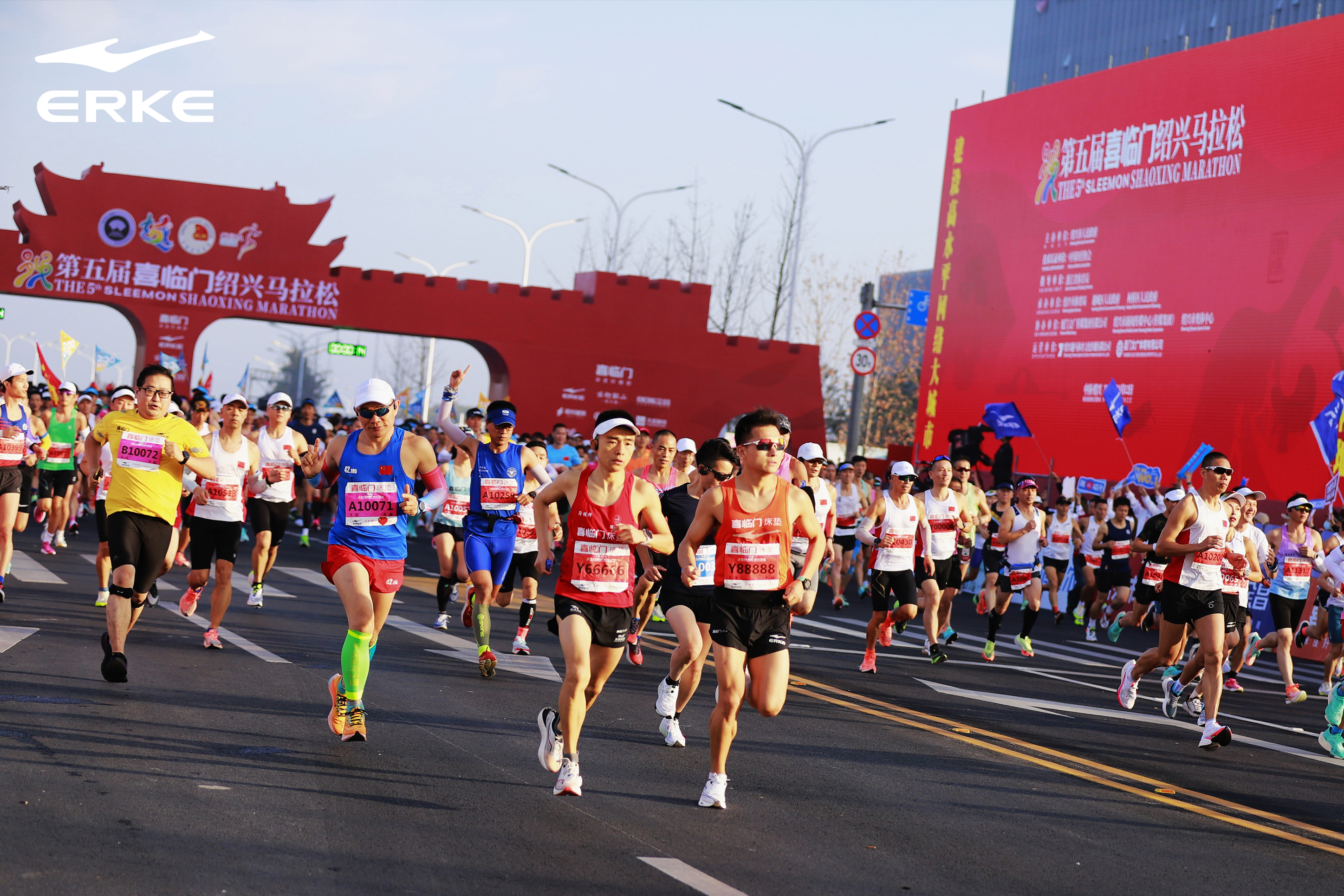 跑圈福利，鸿星尔克以产品出圈发出100万上马招募令