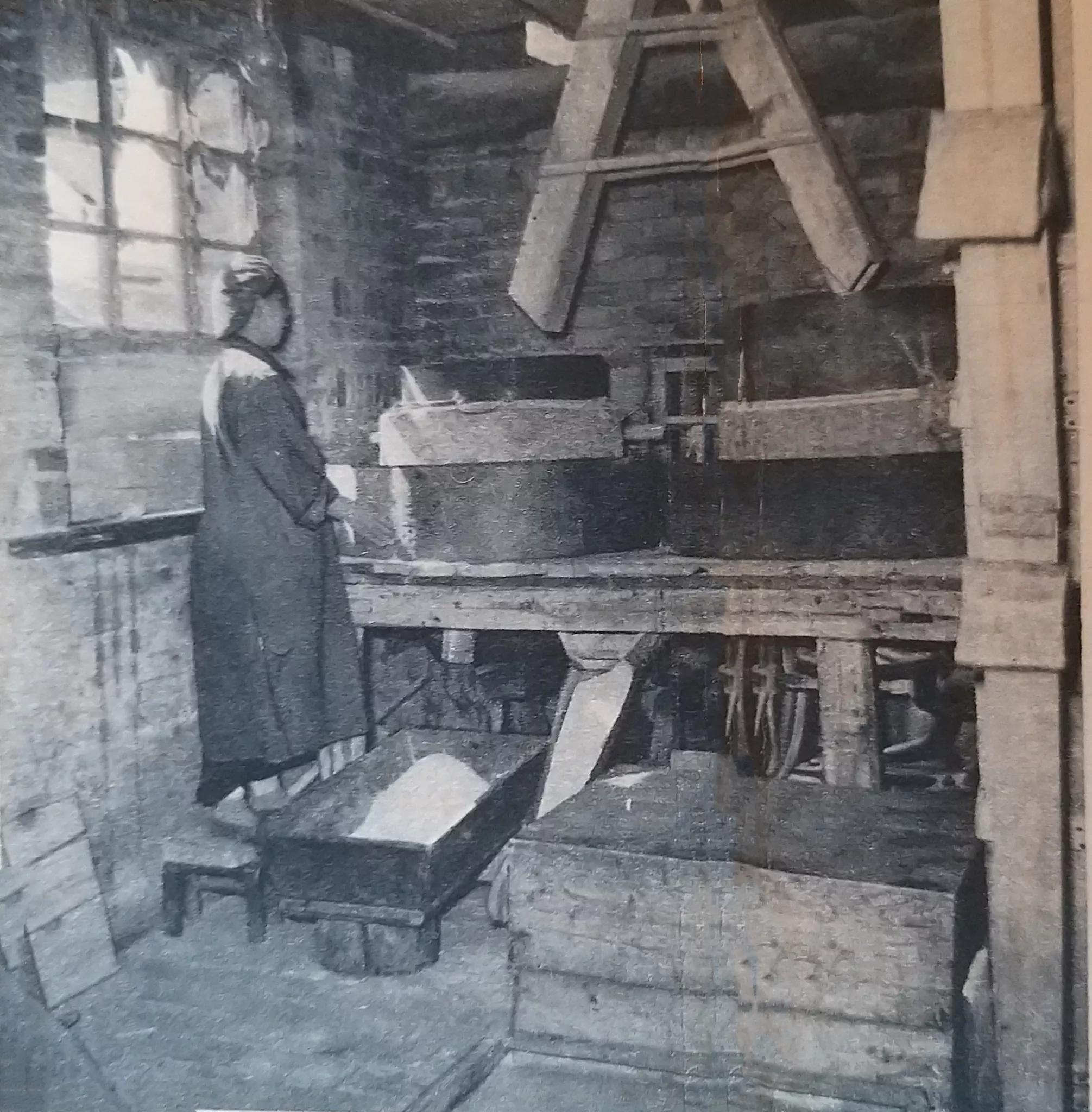 *员复**军人的红旗，技术革新的闯将