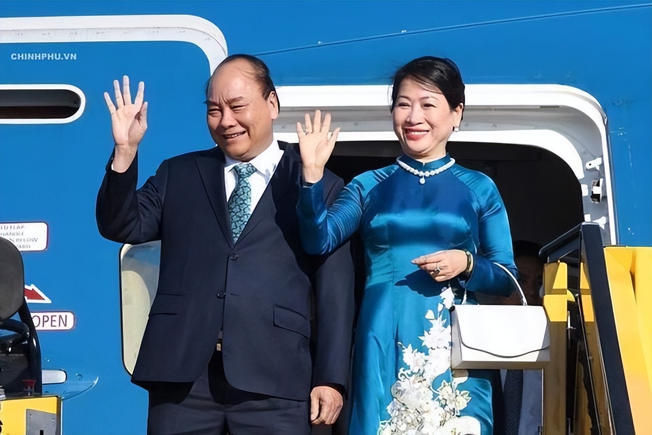 娉板浗鐜嬪悗apec鏅氬,apec娉板浗鏅氬