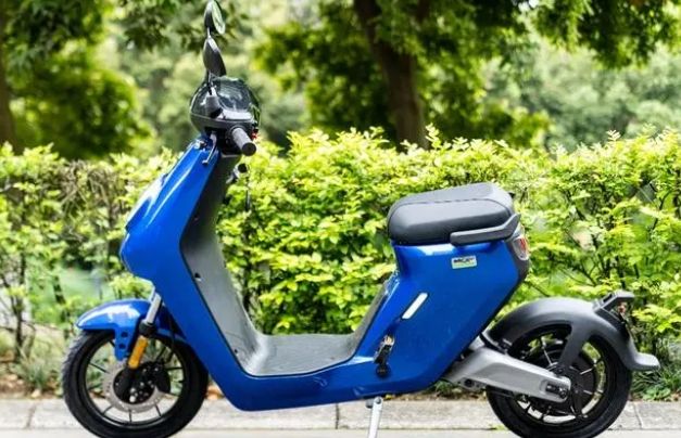 爱玛电动车电池如何自己更换,爱玛电动车可以换大容量电池吗