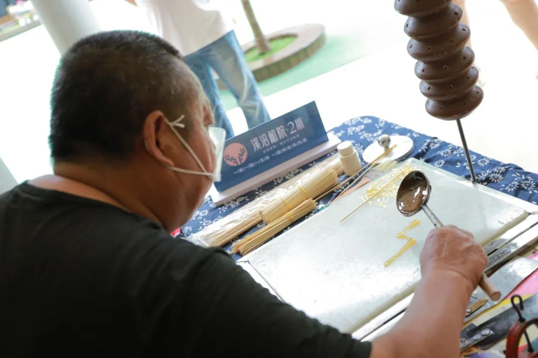 千百年前古人听的洞经古乐、吃的酥饼、画的木刻年画...这一次我们给你包圆了