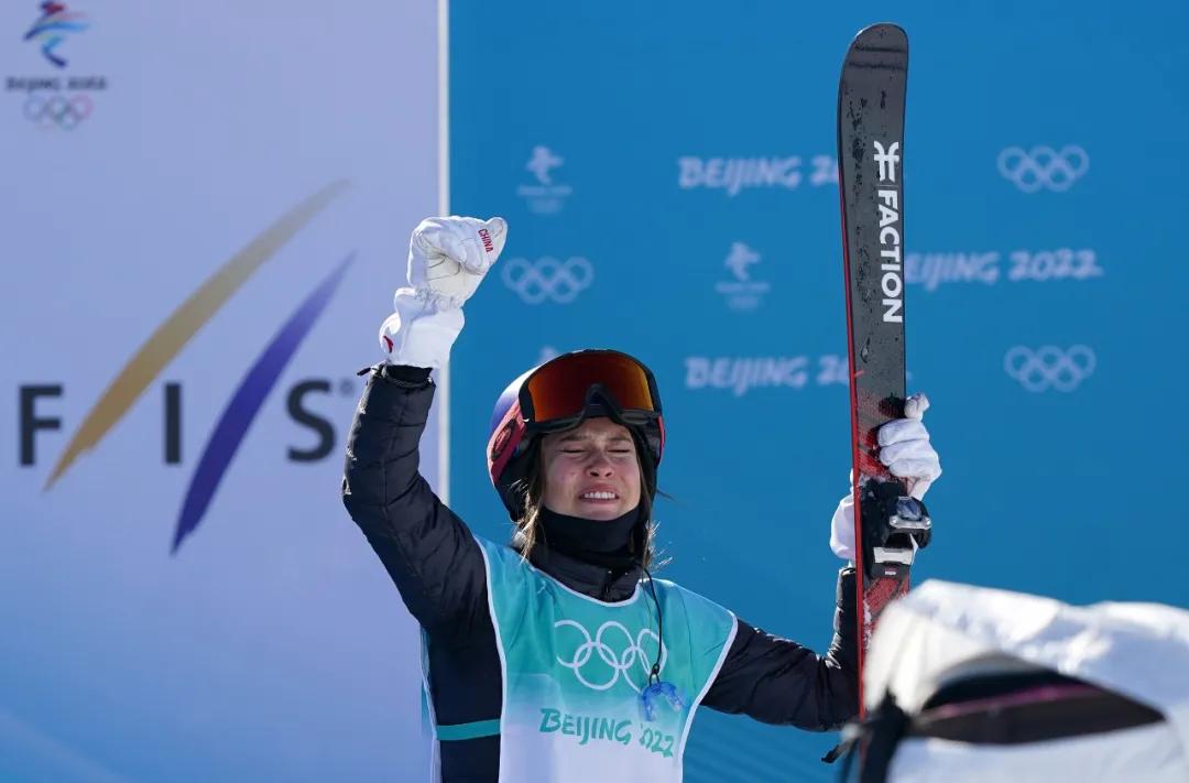 天才少女谷爱凌夺冠00后,天才少女谷爱凌为中国夺冠