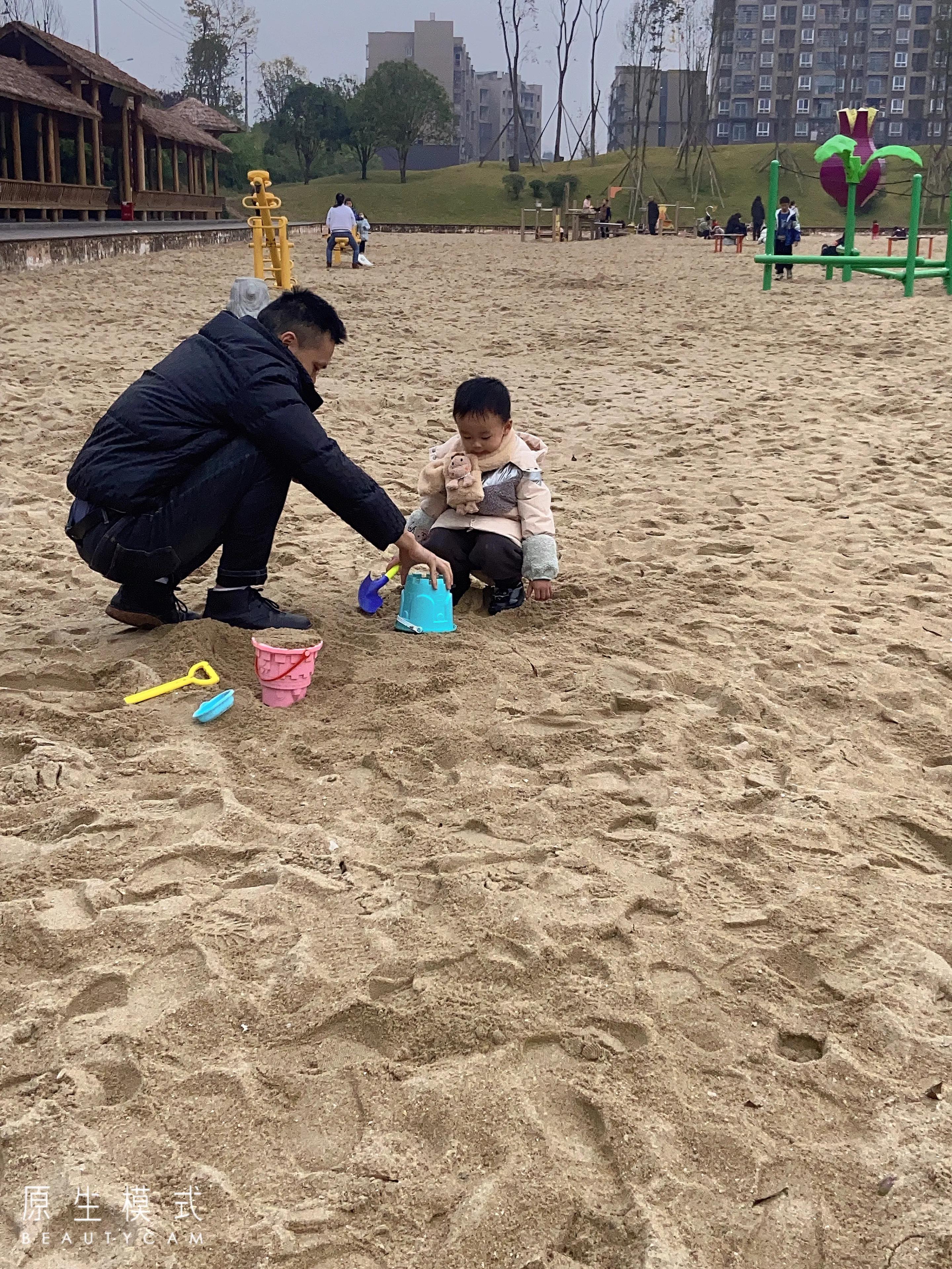 三岁孩子打人该怎么教,三岁小孩打人后应该怎么处理