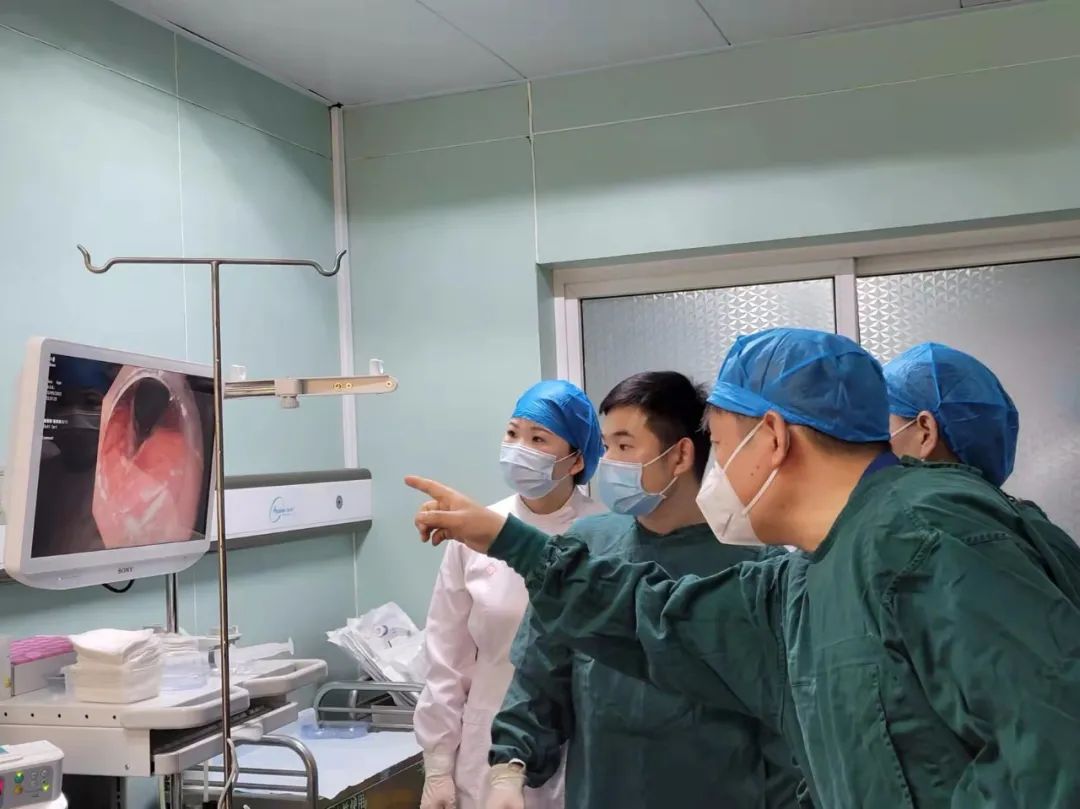 内痔内镜下微创治疗术,内痔的内镜下微创治疗