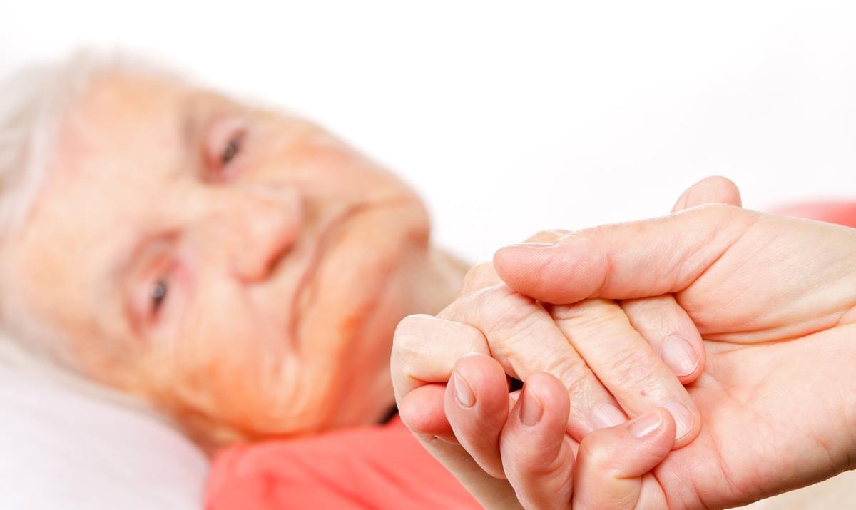 患有痴呆症的奶奶“被*虐性**待”？老头也可能是犯罪的受害者！案例