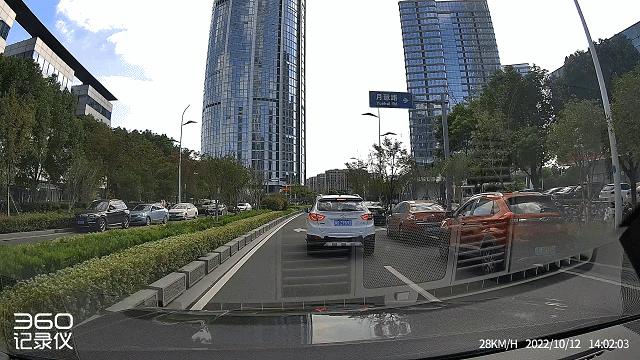 4k的行车记录仪,4K行车记录仪4寸