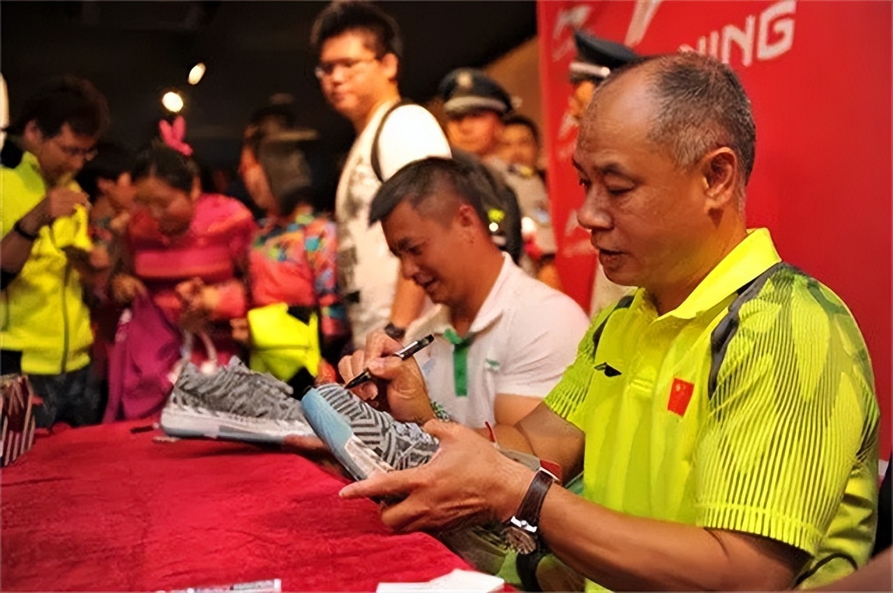 56岁李宁身价多少,李宁身价60亿美元