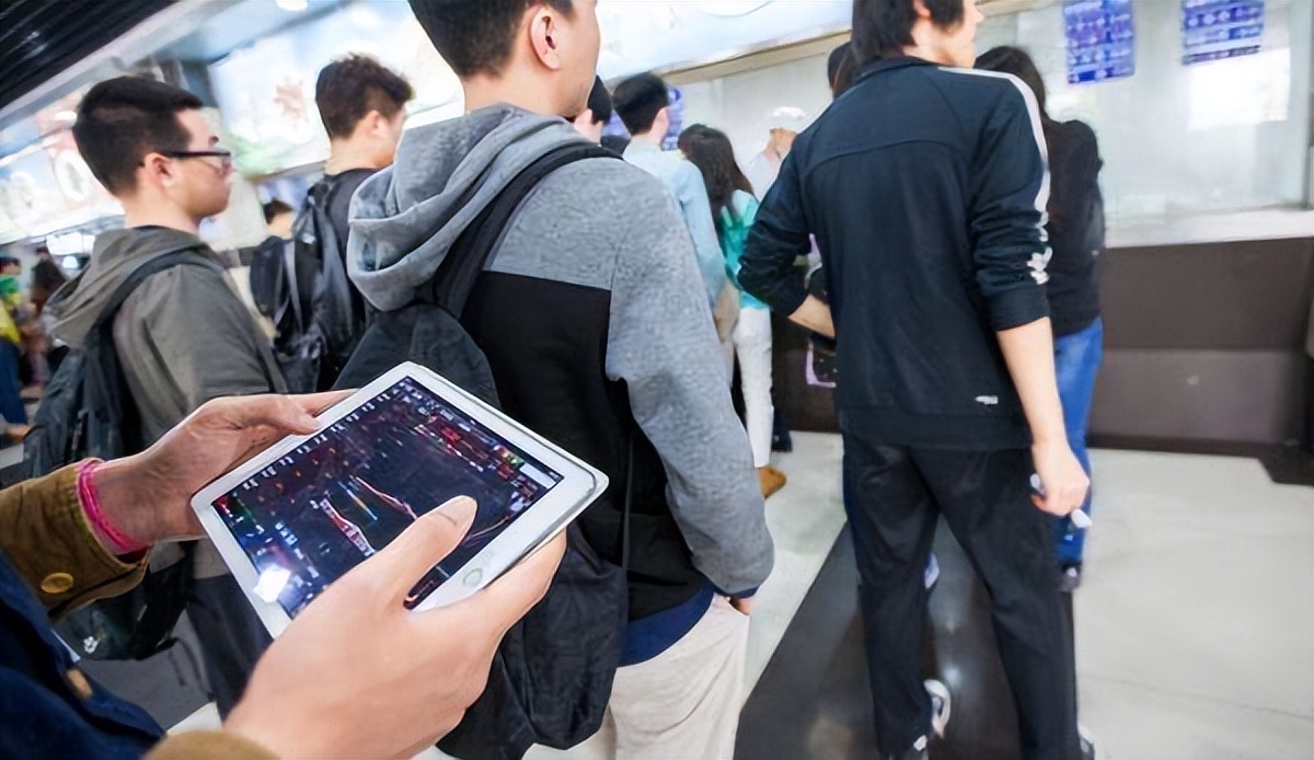 远离股市最佳方法,年轻人要远离圈子