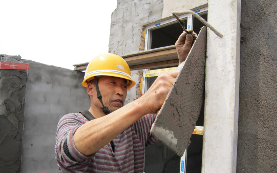 *建华陈**：公司超越华为，以1790亿身家，取代刘强东成为江苏首富