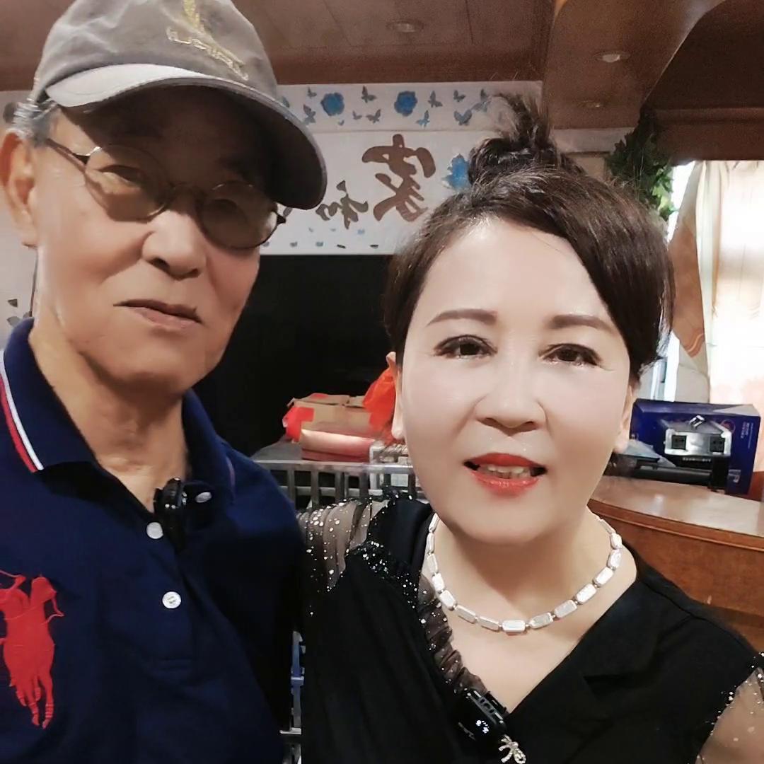 我老公是赌鬼。我是周扒皮母老虎。不影响咱俩一生一世，不...