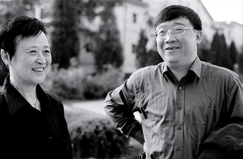 梁左死时和媳妇离婚了吗,梁左死后英达怎么样了