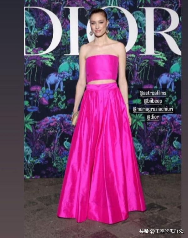 王妃夏琳最新照片,摩纳哥王妃夏琳年轻照