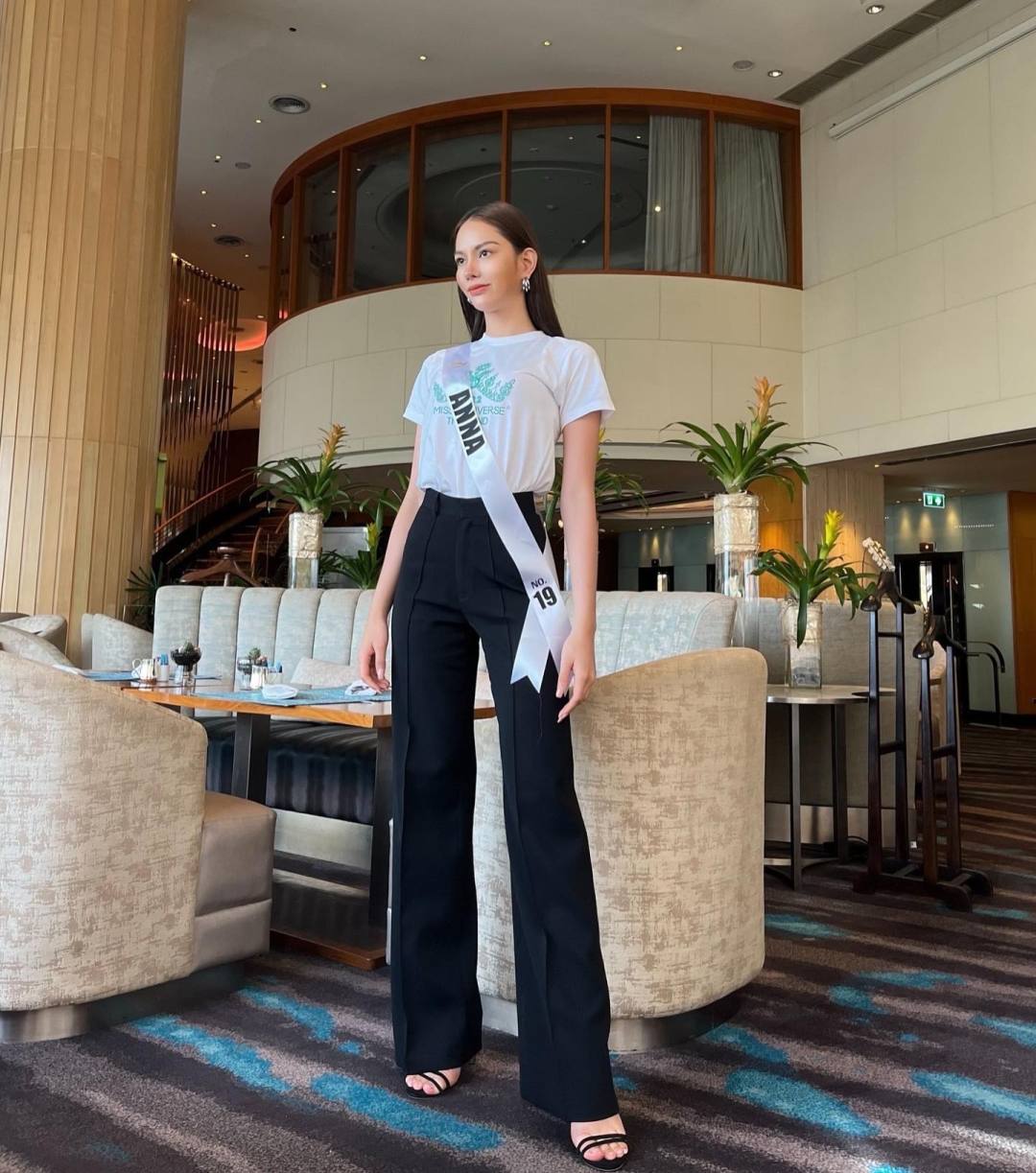 垃圾小姐摘得泰国环球小姐桂冠 (泰国历届10位摘得环球小姐桂冠)