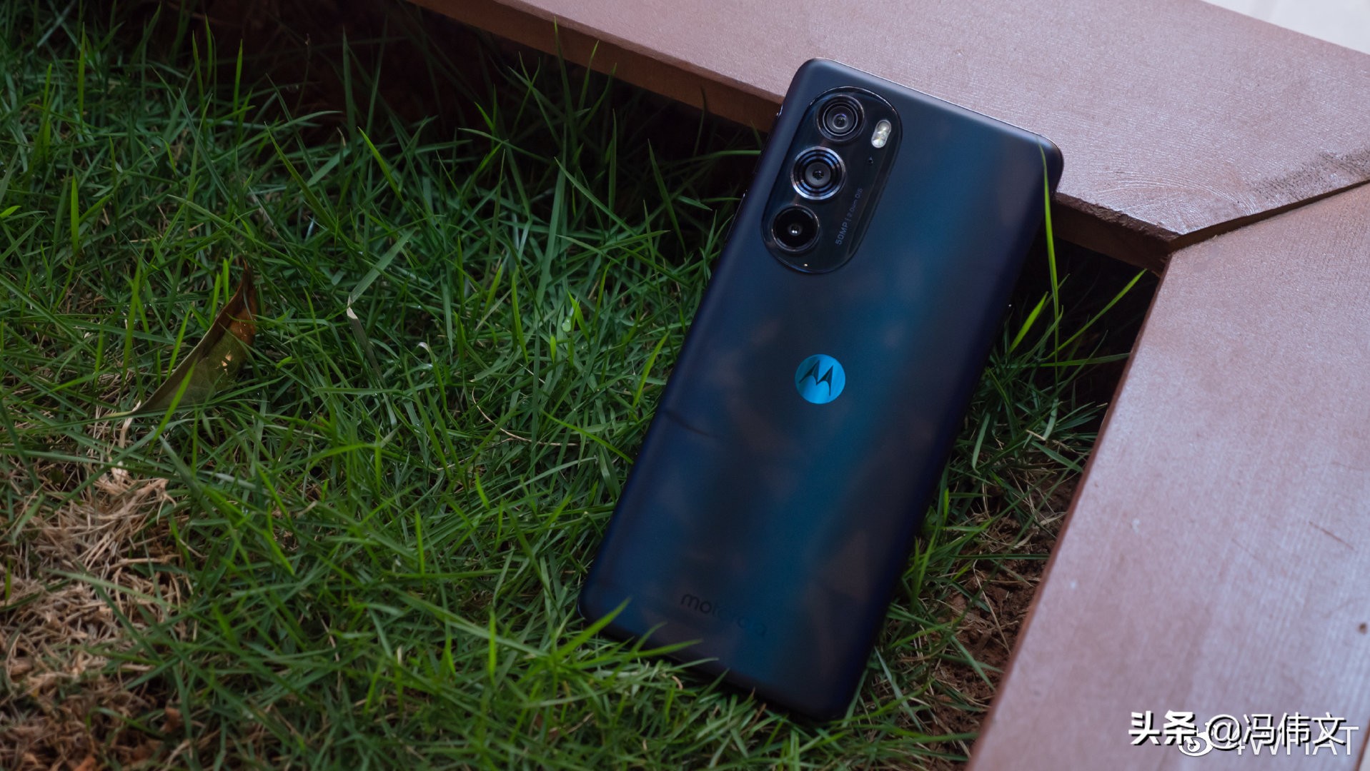 摩托罗拉edgex30运行速度对比,摩托罗拉edgex30实测热不热