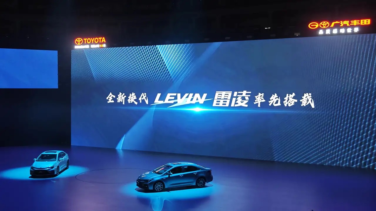 奉劝你们别“唱衰”日系车了,我家换了3台混动车,还是丰田耐用