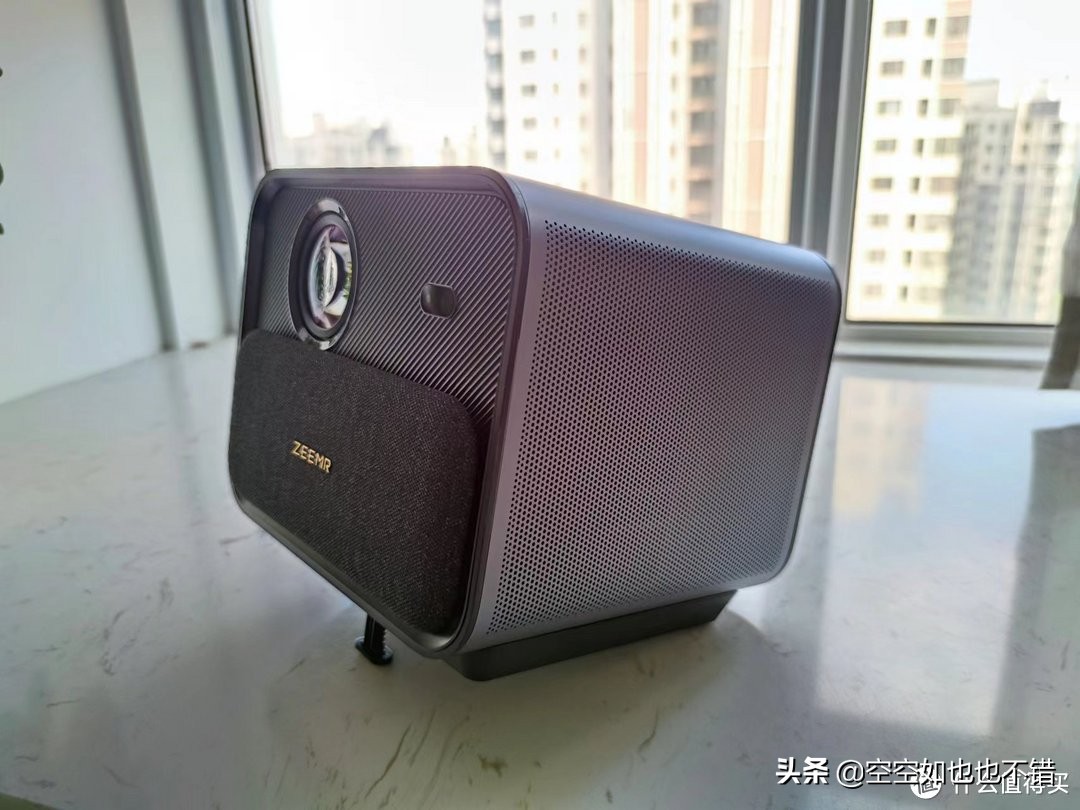 知麻z1投影仪画质,知麻z1投影仪哪个颜色好看