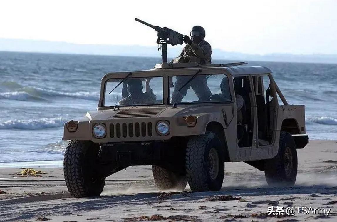 中国军用大型豪华车,中国最新式的军用汽车