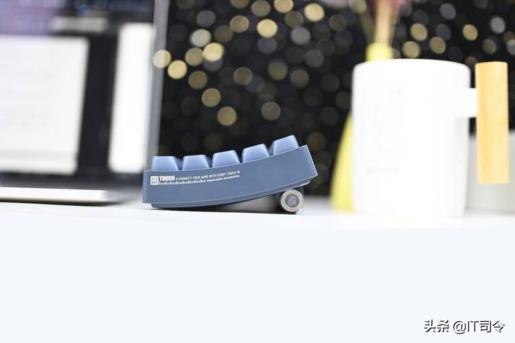 洛斐小翘键盘值不值得购买,lofree洛斐小翘暗夜蓝键盘测评