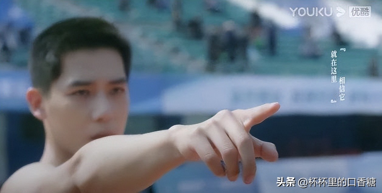 《炽道》金晨×王安宇小说还原！上演引体向上抱抱和墨镜四目相对