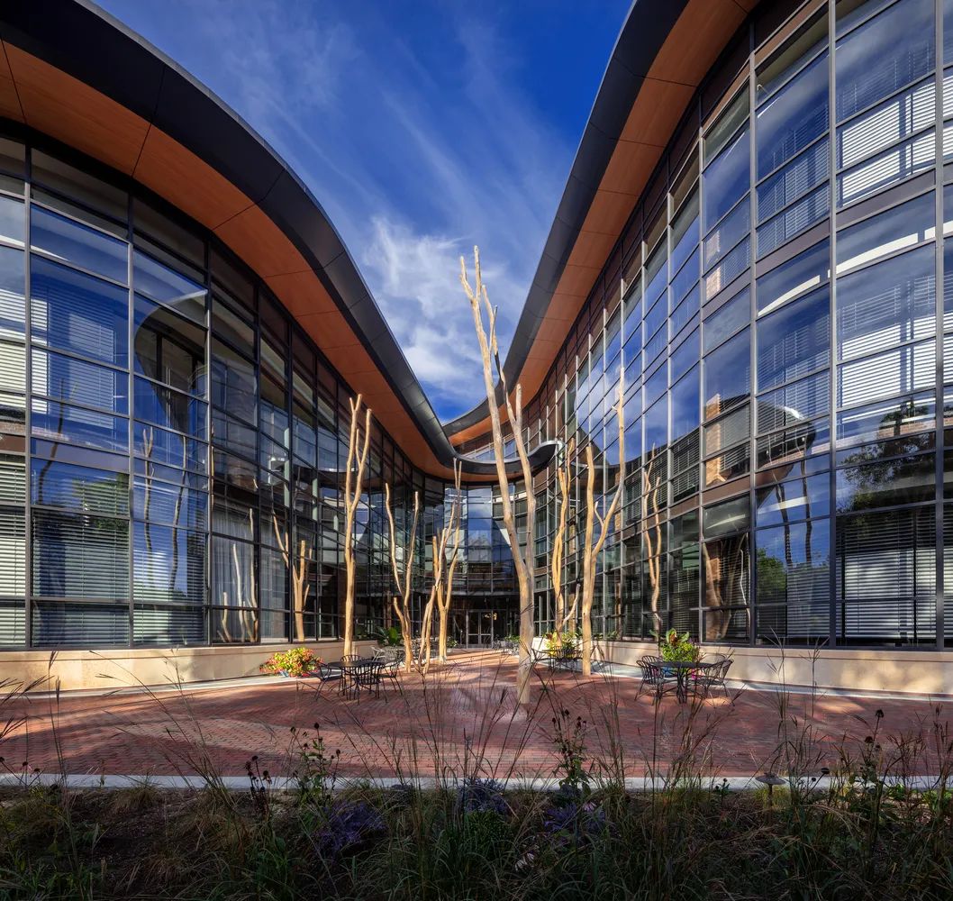 案例鉴赏|新建办公楼建筑设计节选