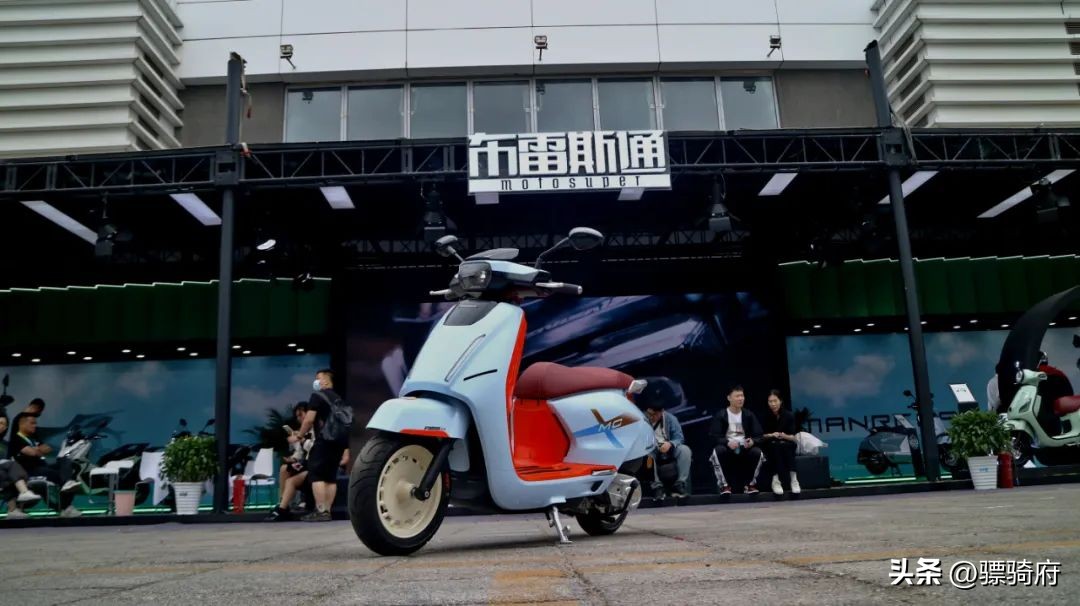 布雷斯通蓝卡150复古小踏板改装,布雷斯通150复古踏板摩托车测评