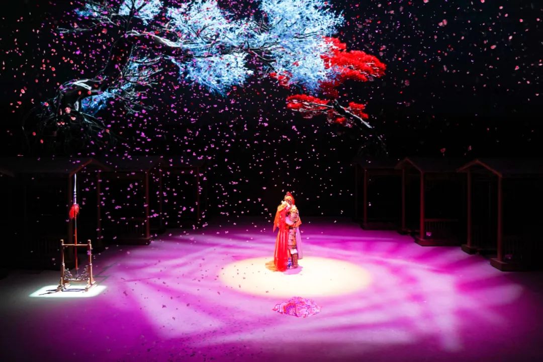 再获多项荣誉,再获殊荣后面一句