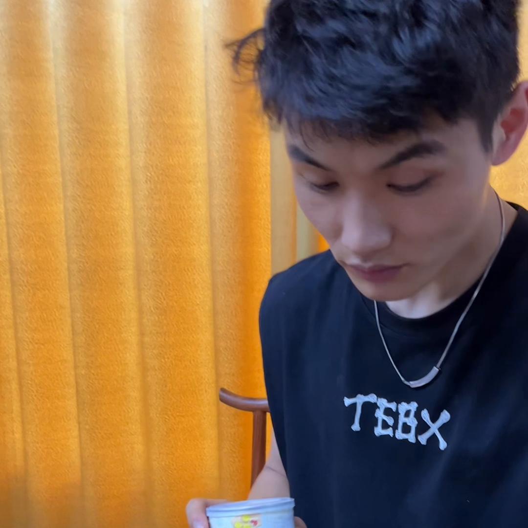 第一次约会她带我去星巴克,当你带女朋友第一次去星巴克